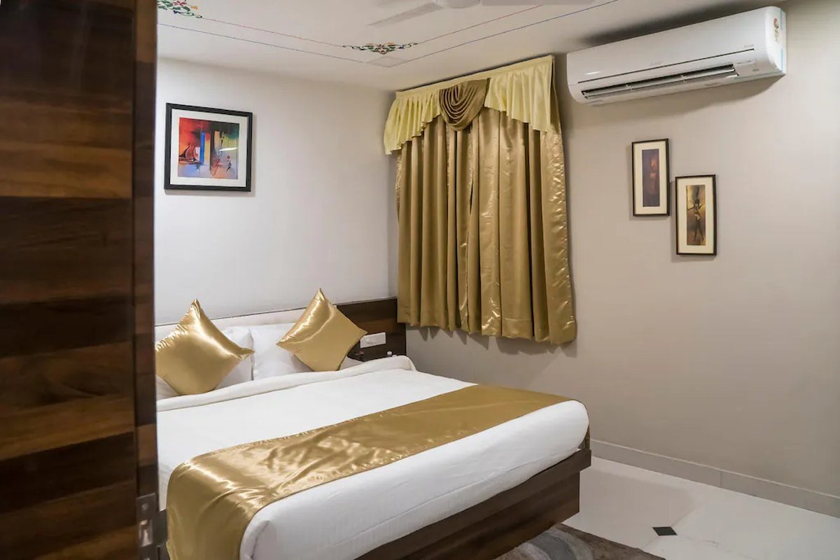 Deluxe Room at Rawla Udaipur