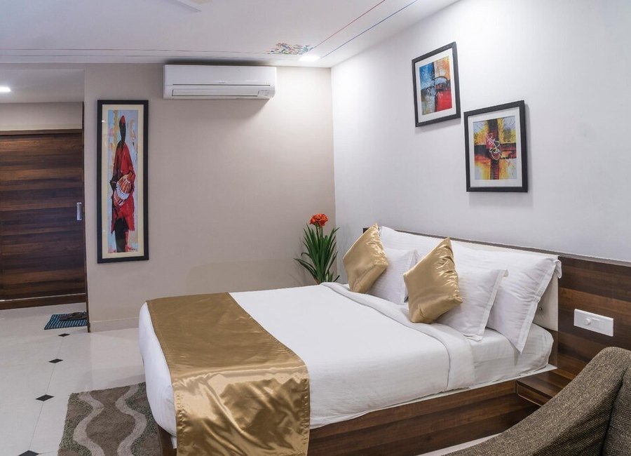 Suite Room queen bed